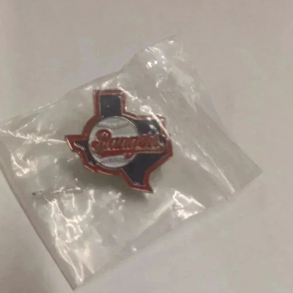 Texas Rangers Lapel Pin Major  League Baseball MLB - Picture 5 of 5